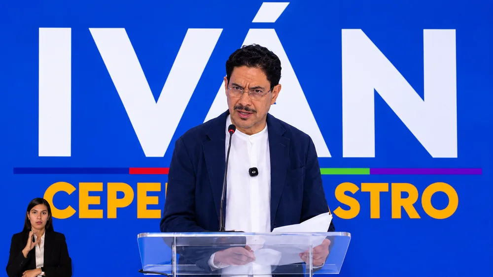 Iván Cepeda llama a sus más de 12,7 millones de votantes a desconocer pacíficamente el gobierno de Abelardo de la Espriella